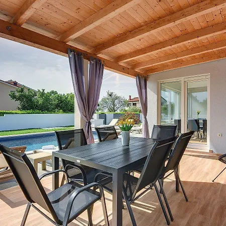 Mit Privatem Pool, Klima, Wlan, Bbq In Der Naehe Vom Feriehus *